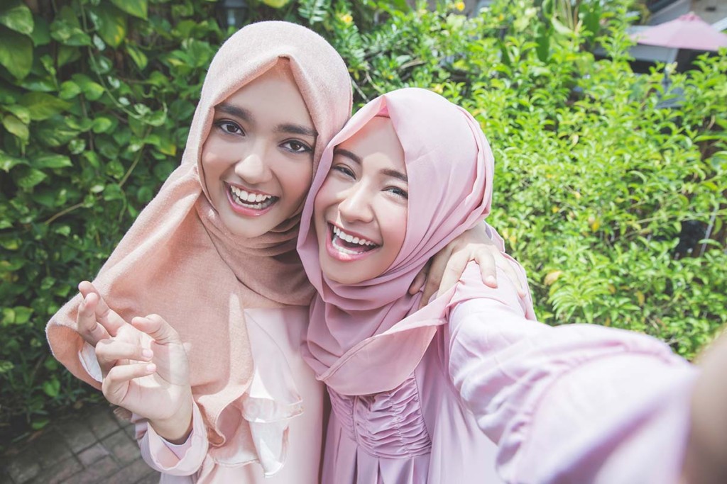  Happy Women