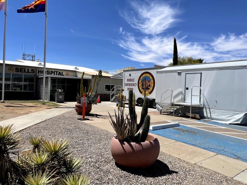 Tohono Er Exterior With Sells Hospital